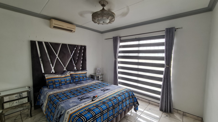 2 Bedroom Property for Sale in Safari Gardens North West